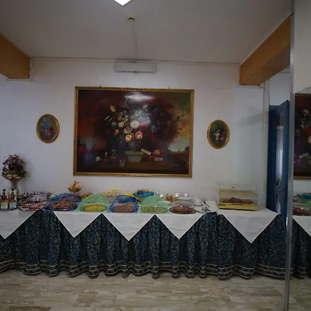 King Hotel 3*