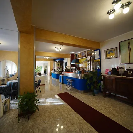 King Hotel